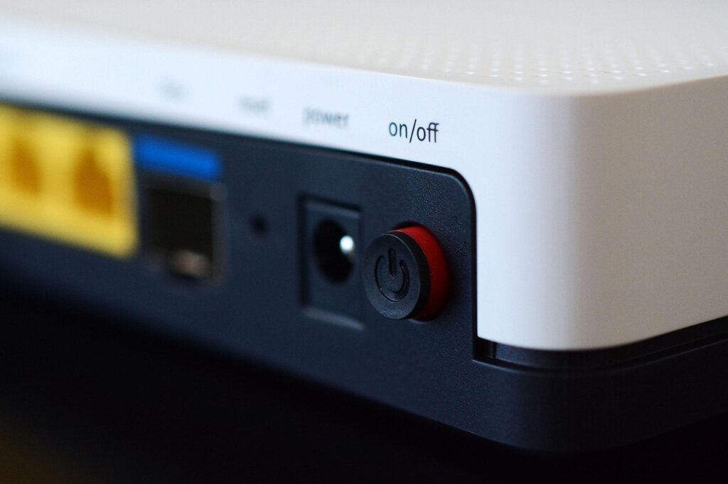 power strip with individual switches on desk