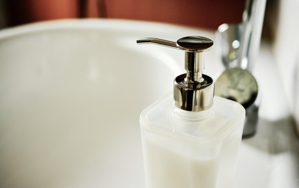under sink U-trap pipe cleaning process