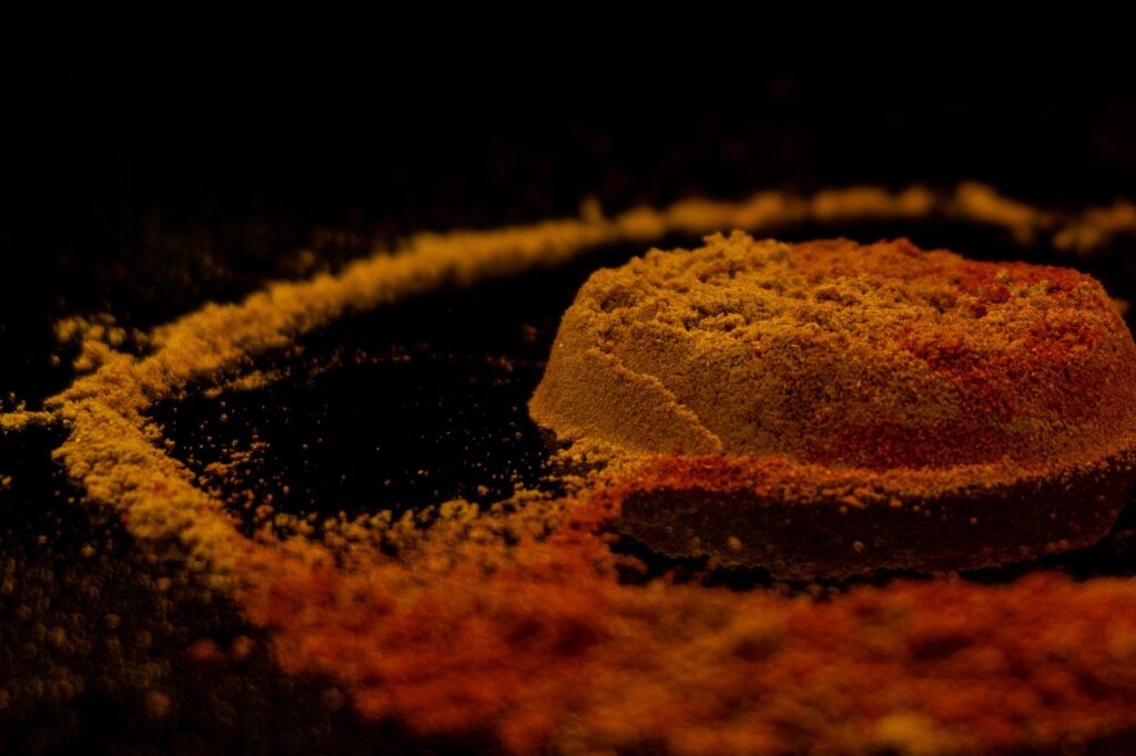 plastic container with curry stain close up macro