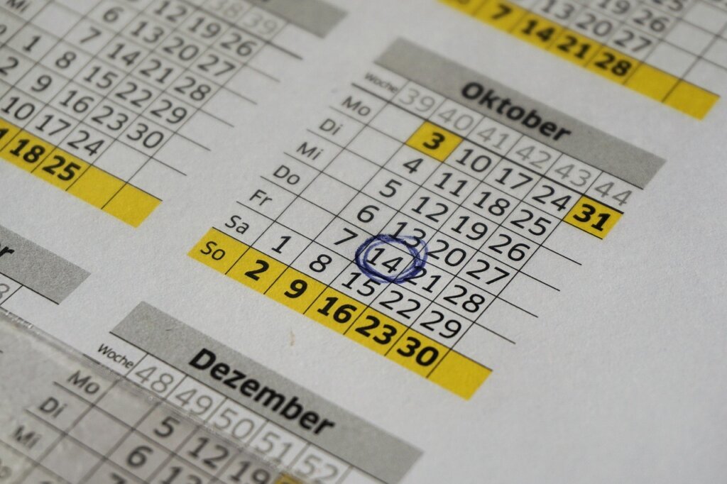 calendar with january circled and loan application notes